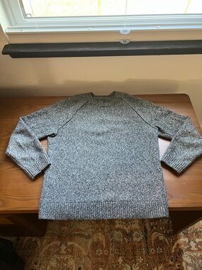 Abercrombie & Fitch Gray Marled Crewneck Sweater